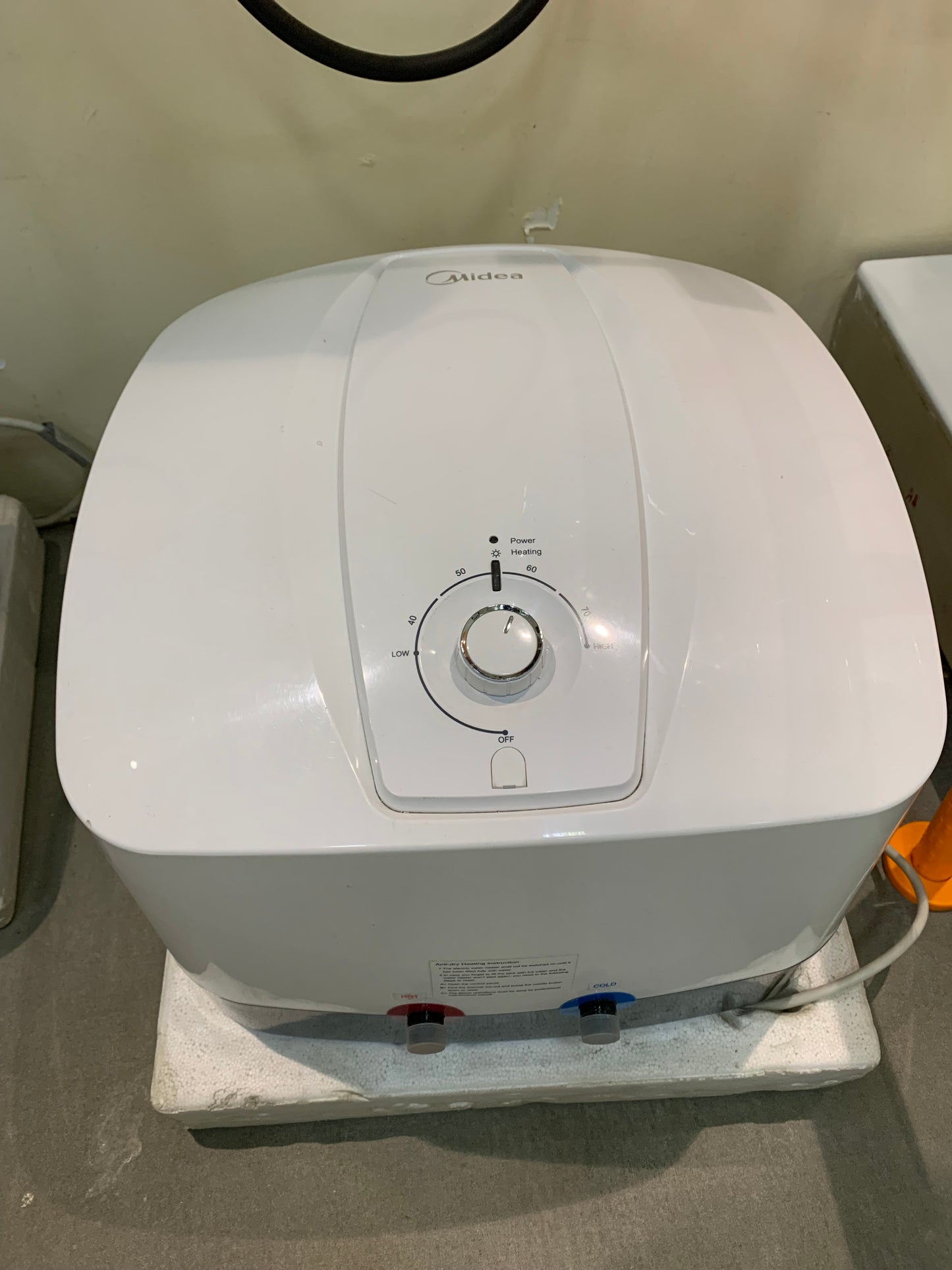 Midea Pro Series Electric Water Heater Boiler Tank 15L