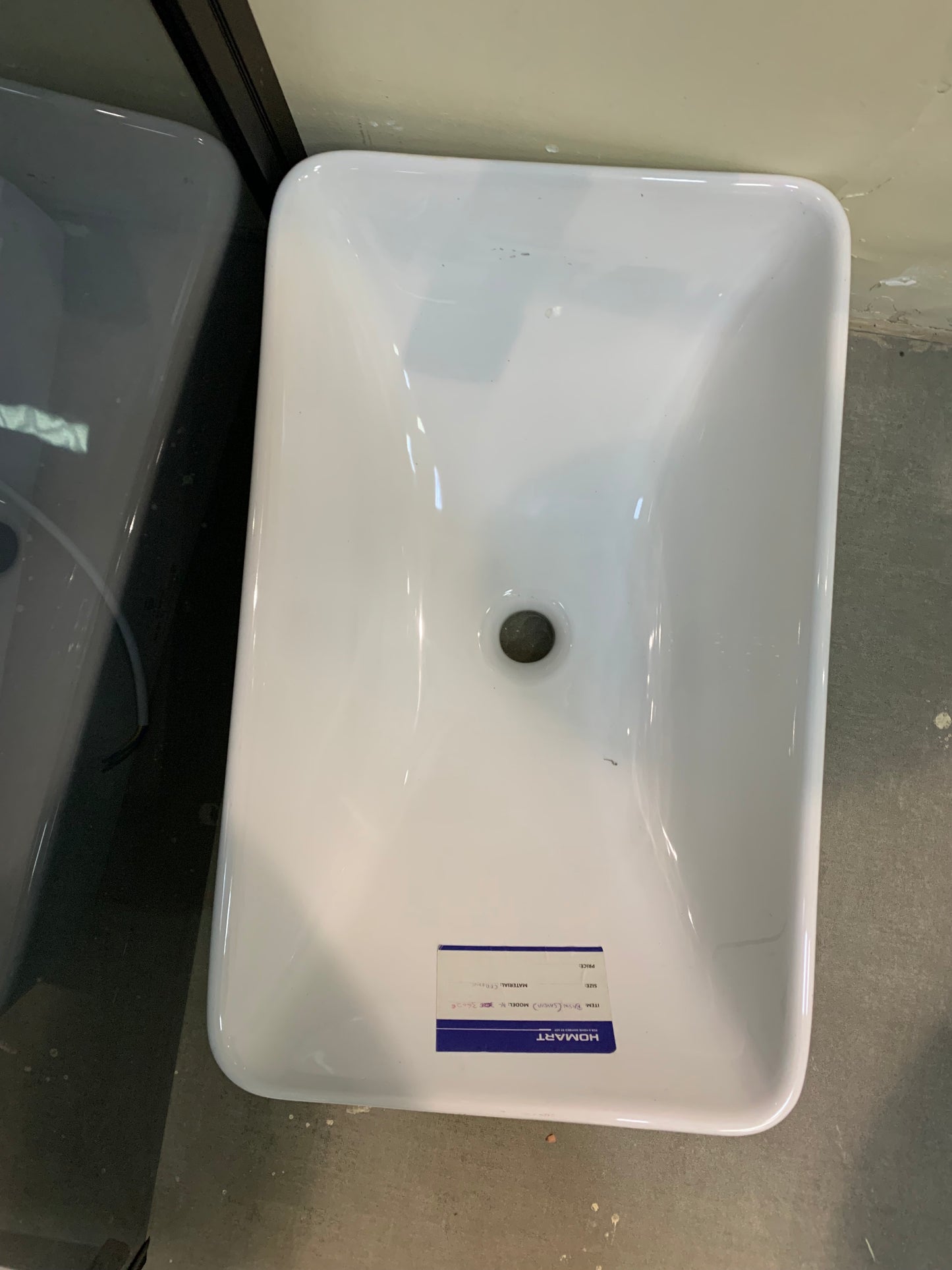 Savola ceramic basin