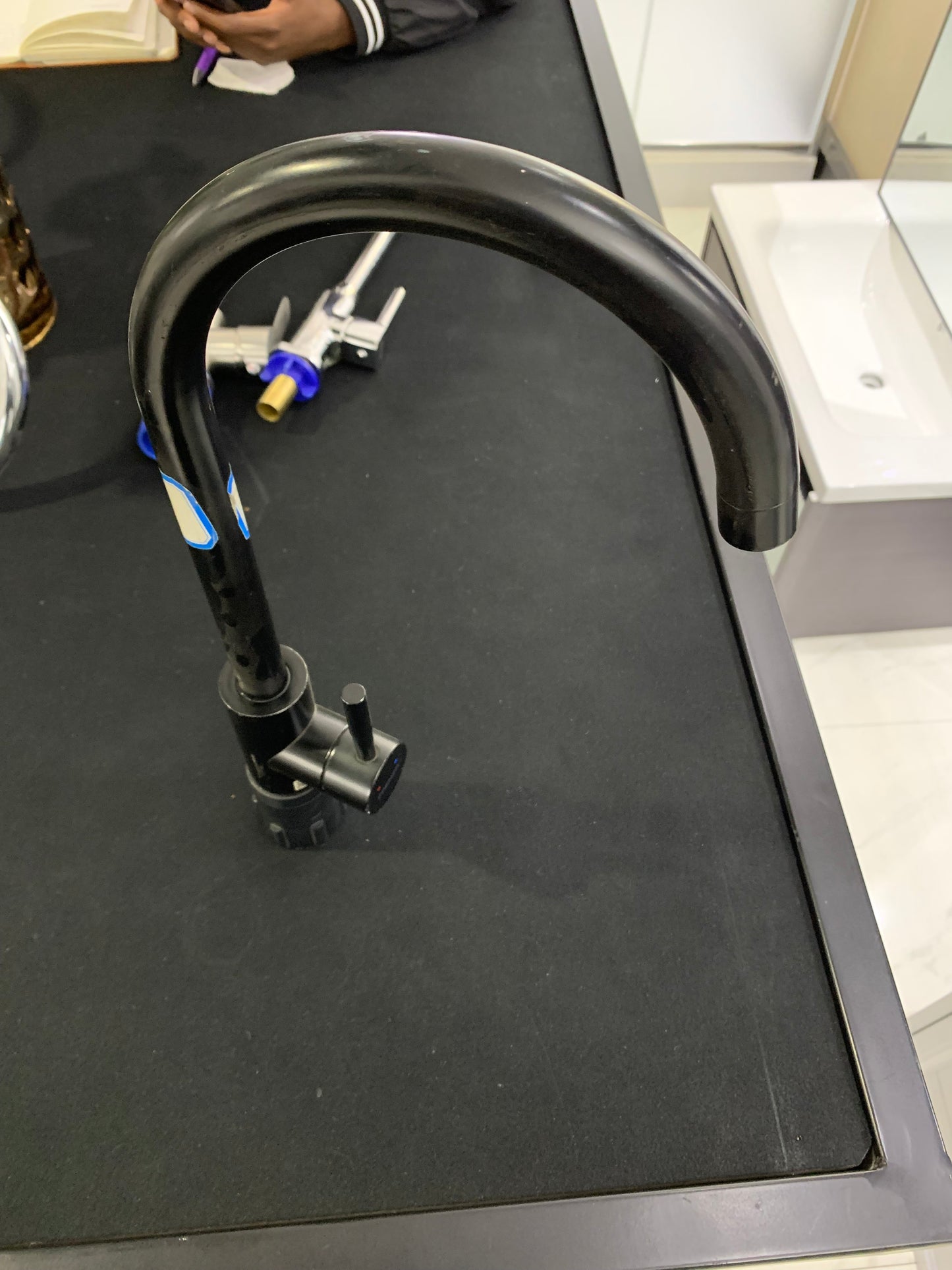 Faenza black kitchen faucet